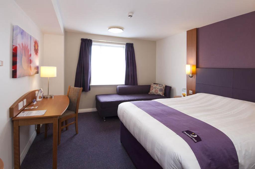 Premier Inn Edinburgh Airport - Newbridge Newbridge  Oda fotoğraf