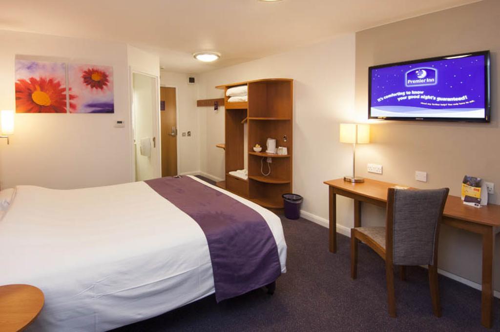 Premier Inn Edinburgh Airport - Newbridge Newbridge  Dış mekan fotoğraf